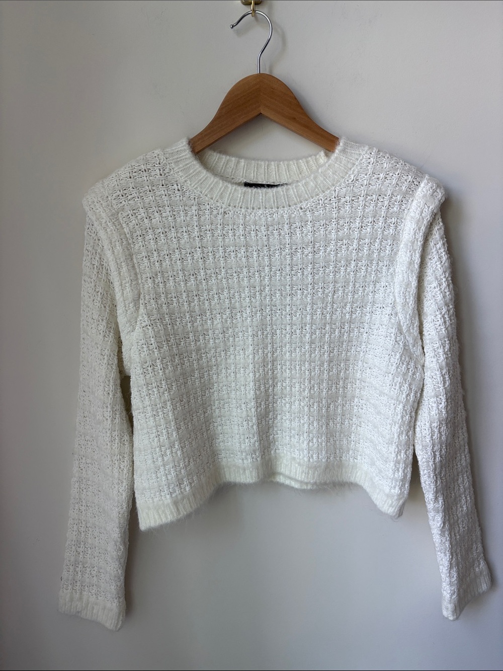 NWT Mango Knitted Sweater in Ivory White With Shoulder Pads Soft Cozy Size S